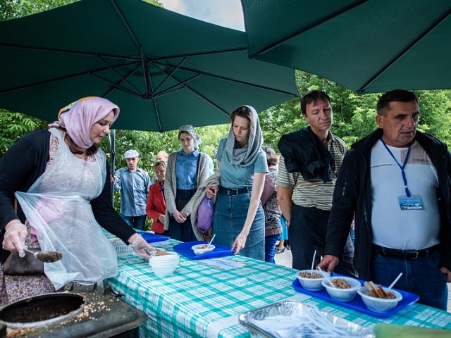 Соцслужба Лавры приглашает в день памяти преподобного Сергия Радонежского на благотворительную трапезу в Паломническую слободу