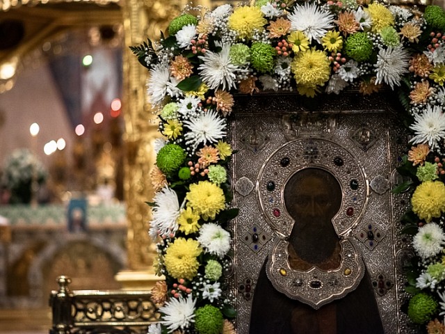 «Сергия великаго почтим»: в храмах Троице-Сергиевой Лавры прошло всенощное бдение накануне дня преставления Радонежского игумена