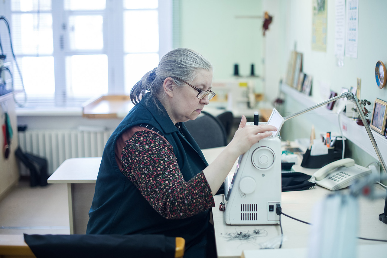 Пошивочная мастерская Лавры принимает заказы на изготовление повседневной одежды духовенства