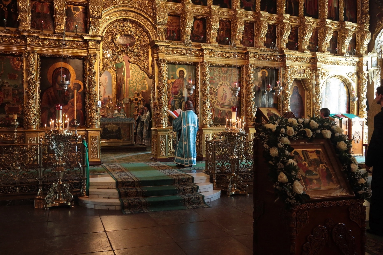 Троицкий собор Сергиева Лавра внутри