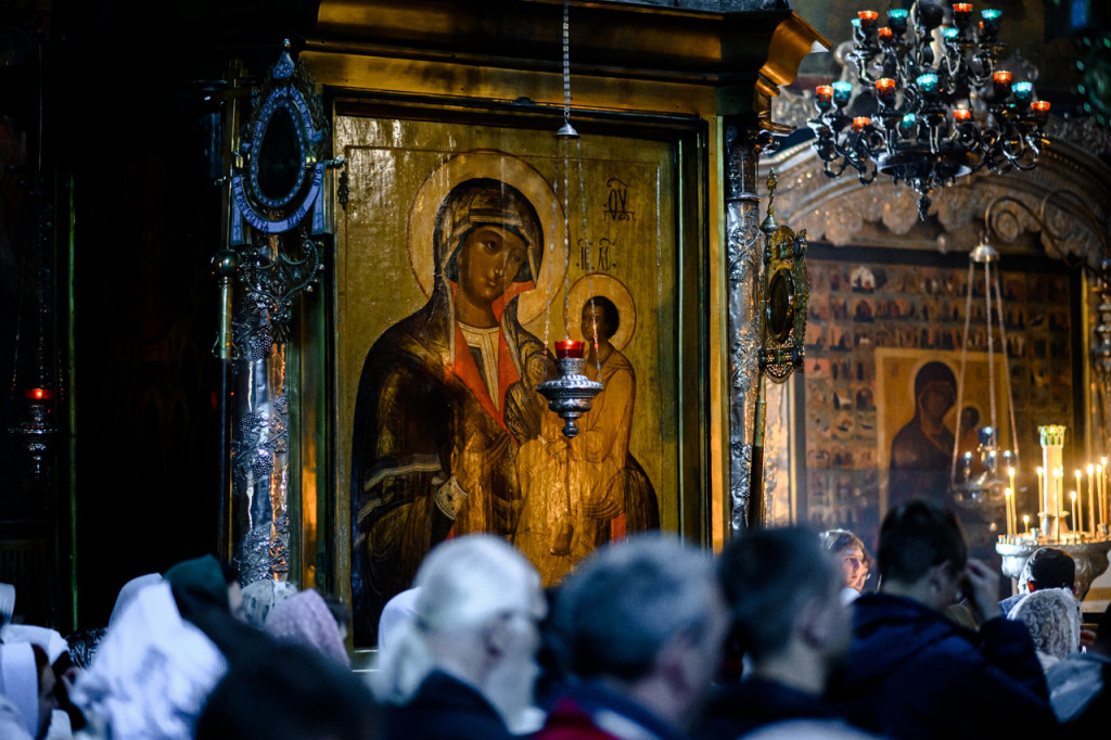 В Лавре молитвенно почтили икону Божией Матери Владимирская