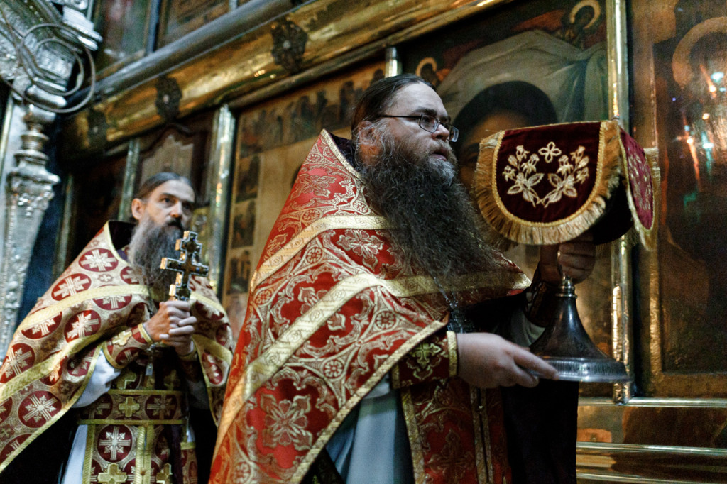 В Троице-Сергиевой Лавре почтили память великомученика и целителя Пантелеимона