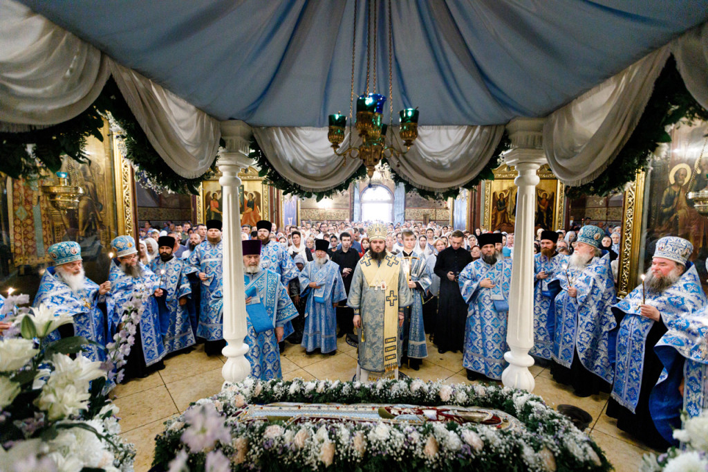 В Троице-Сергиевой Лавре встретили праздник Успения Пресвятой Богородицы