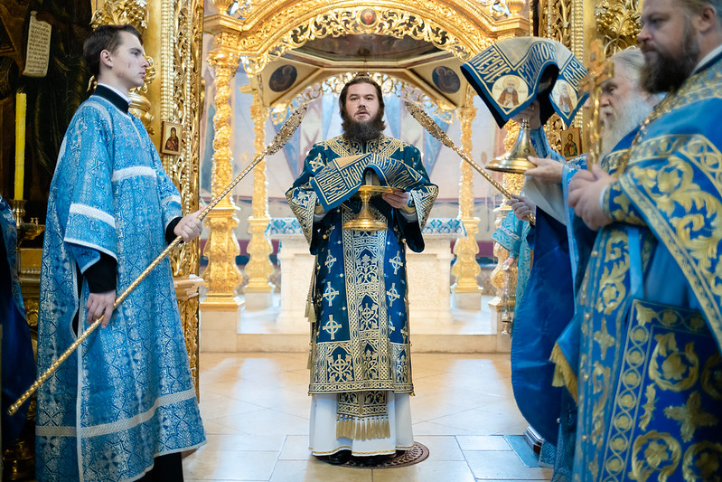 В день празднования Собора Московских святых епископ Фома совершил Божественную литургию