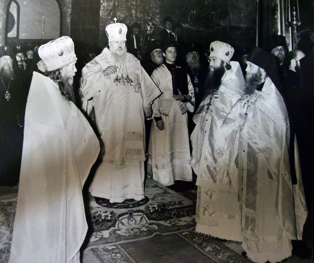 Божественная литургия и молебен преподобному Сергию в Троицком соборе Лавры. 30 мая 1971 года