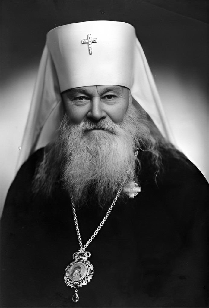 Митрополит Ленинградский Гурий, постоянный член Священного Синода