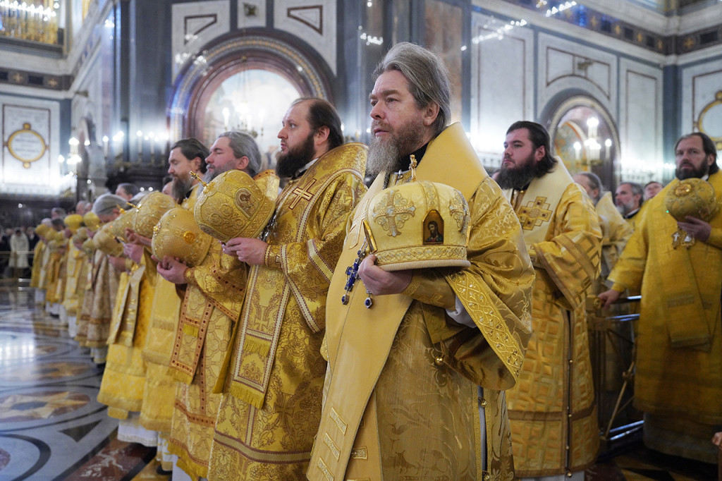 В четырнадцатую годовщину интронизации Святейшего Патриарха Кирилла в Храме Христа Спасителя совершена Божественная литургия