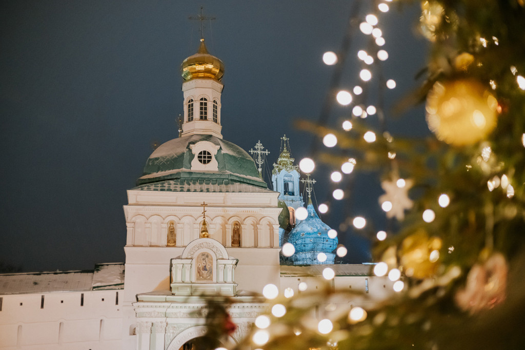 На Красногорской площади открылась рождественская ярмарка