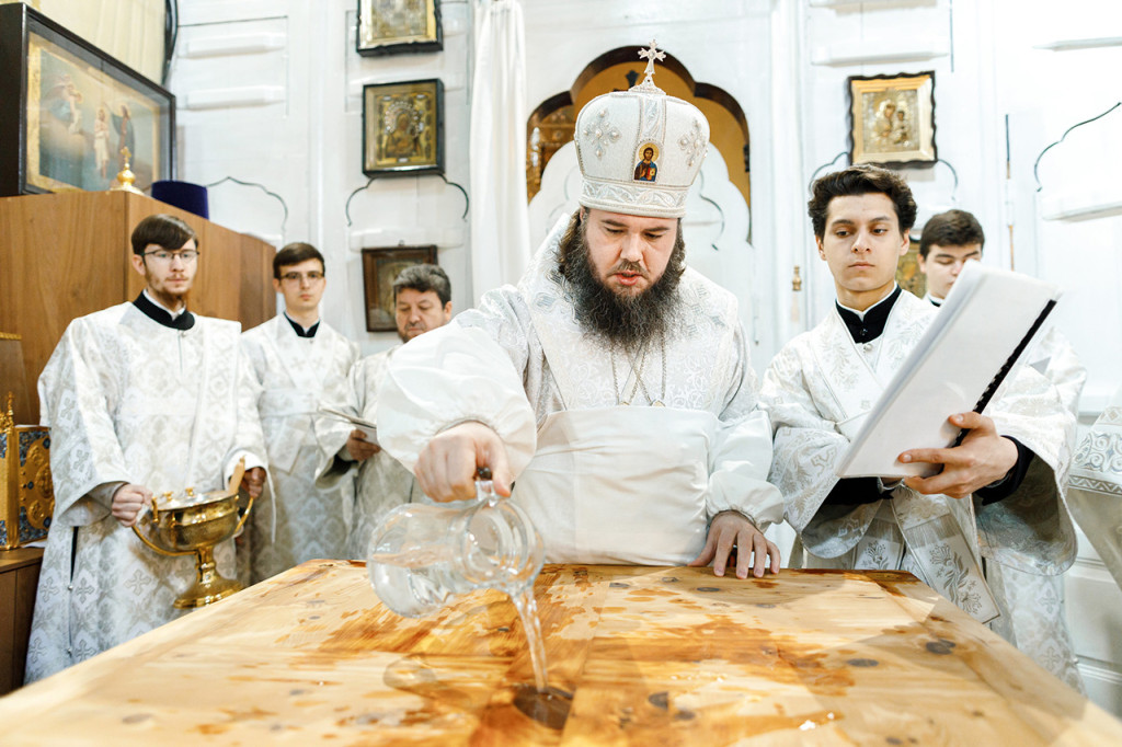 Епископ Фома совершил Великое освящение Никольского придела в Покровском храме п Черкизово Пушкинского городского округа