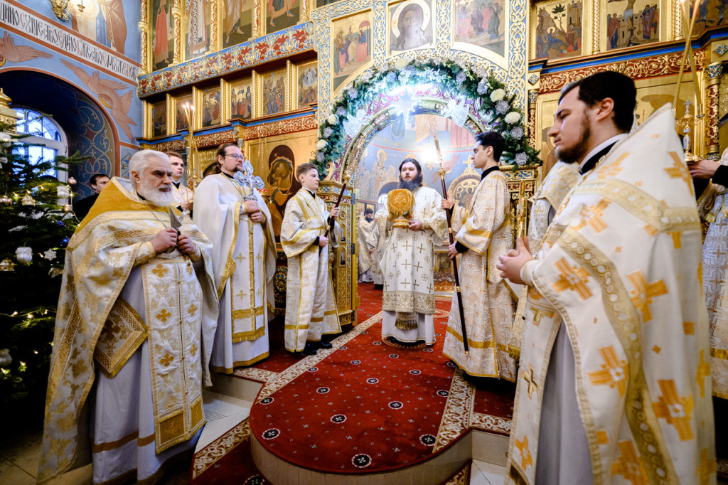 Епископ Фома совершил Литургию в храме Живоначальной Троицы г. Пушкино