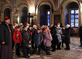 Украинские школьники - победители конкурса, посвящённого преподобному Сергию Радонежскому,  посетили Свято-Троицкую Сергиеву Лавру