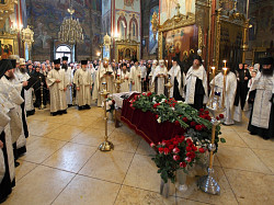 Отпевание иеромонаха Германа (Щепихина) в Свято-Троицкой Сергиевой Лавре