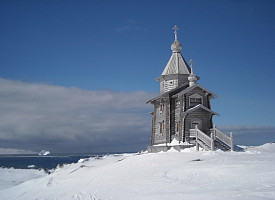 Насельники Троице-Сергиевой Лавры продолжают несение послушания на Патриаршем подворье в Антарктиде