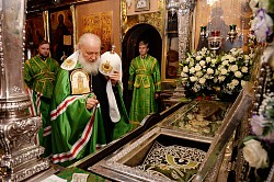 Патриарх Кирилл возглавил в Троице-Сергиевой Лавре праздничные богослужения накануне дня памяти преподобного Сергия Радонежского