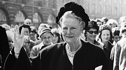 Троице-Сергиеву Лавру посетила супруга английского премьер-министра Уинстона Черчилля